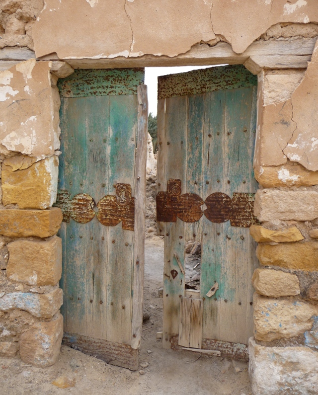 old_kebili_door
